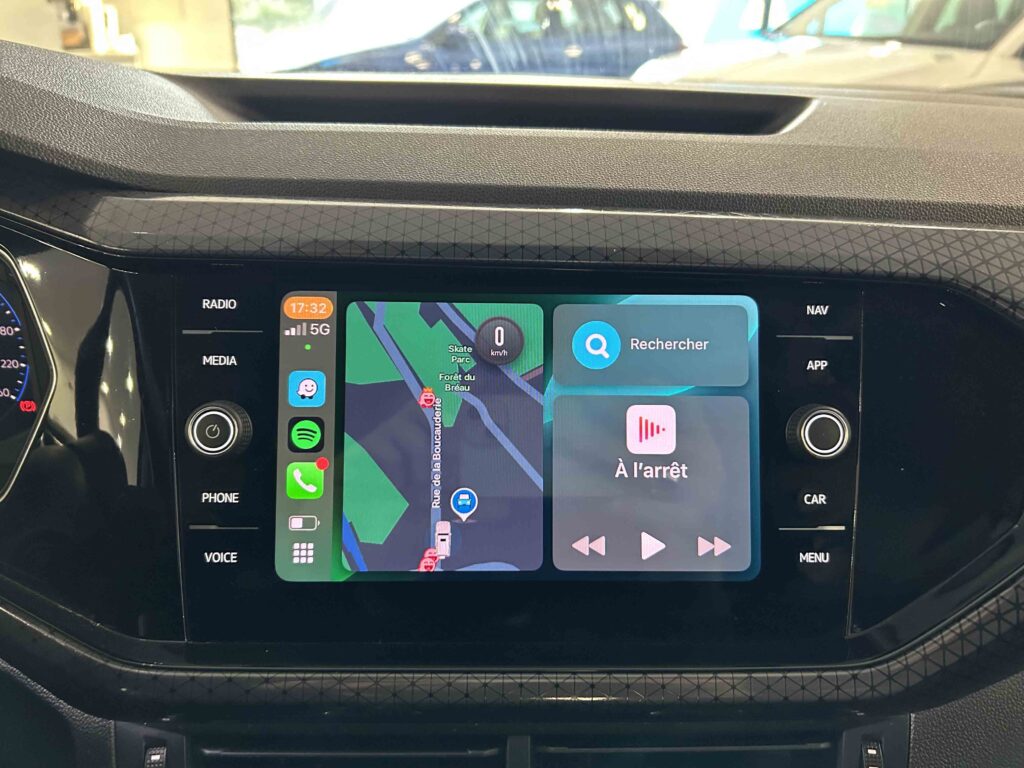 2023 VOLKSWAGEN T-CROSS plein