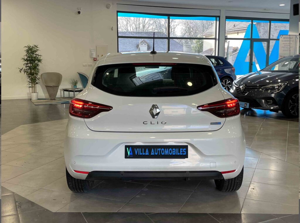 2022 RENAULT CLIO V plein