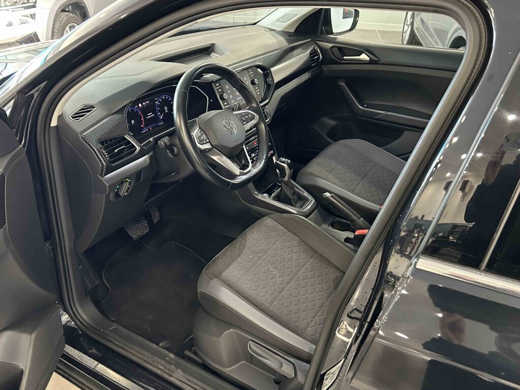 2023 VOLKSWAGEN T-CROSS plein