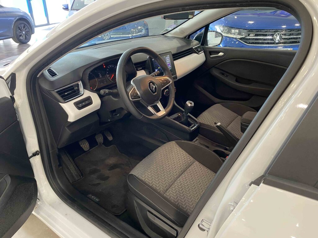 2022 RENAULT CLIO V plein