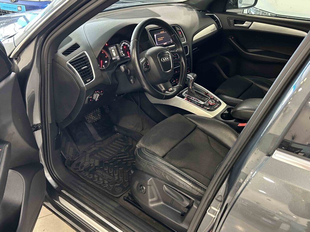 2012 AUDI Q5 plein