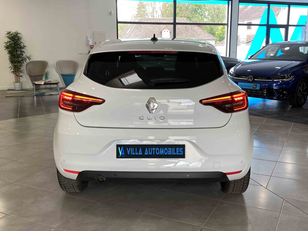 2022 RENAULT CLIO V plein