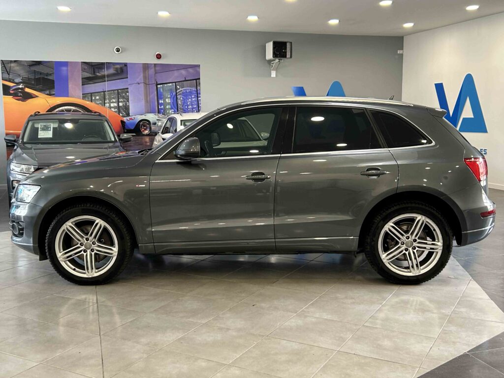 2012 AUDI Q5 plein