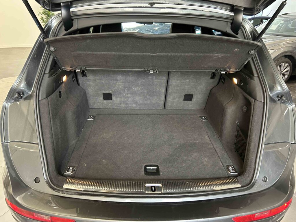 2012 AUDI Q5 plein
