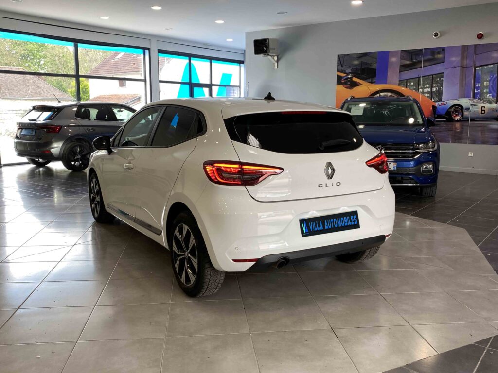 2022 RENAULT CLIO V plein