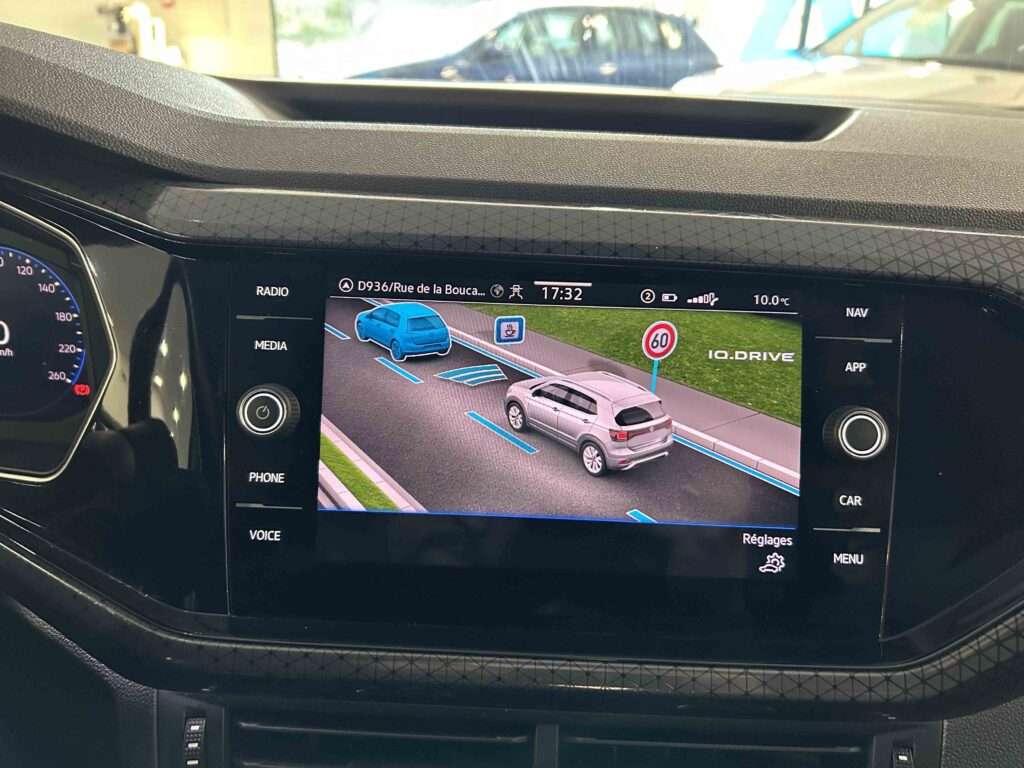 2023 VOLKSWAGEN T-CROSS plein