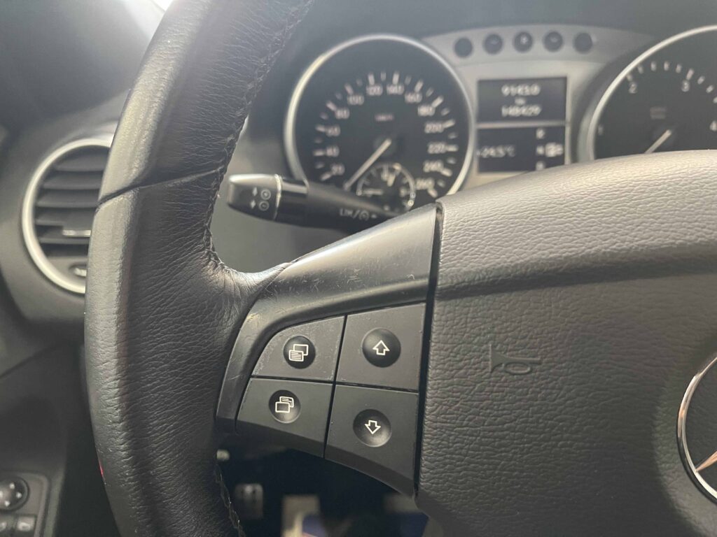 2008 MERCEDES CLASSE M plein
