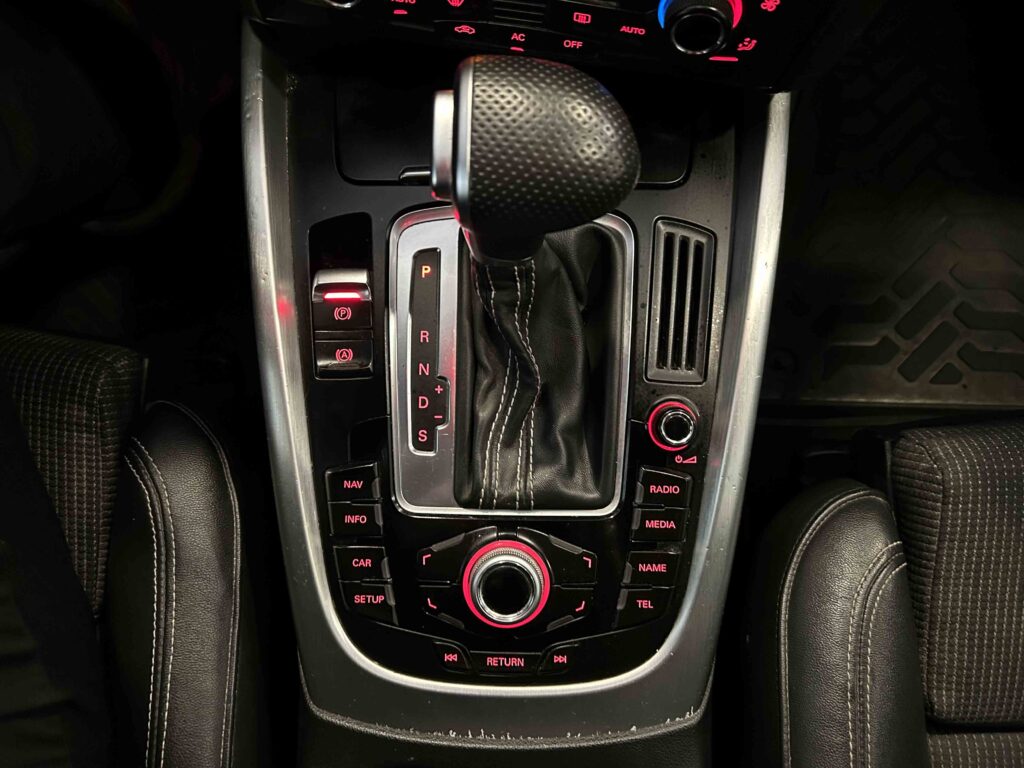 2012 AUDI Q5 plein