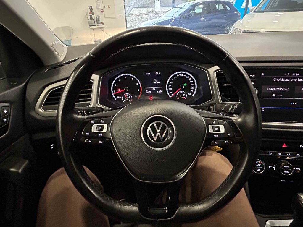 2022 VOLKSWAGEN T-ROC plein