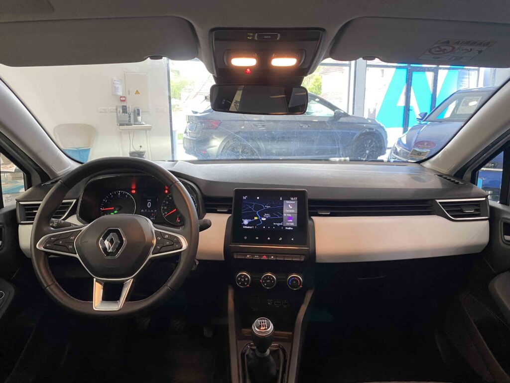 2022 RENAULT CLIO V plein