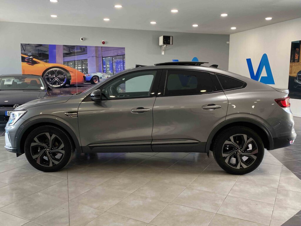 2024 RENAULT ARKANA plein