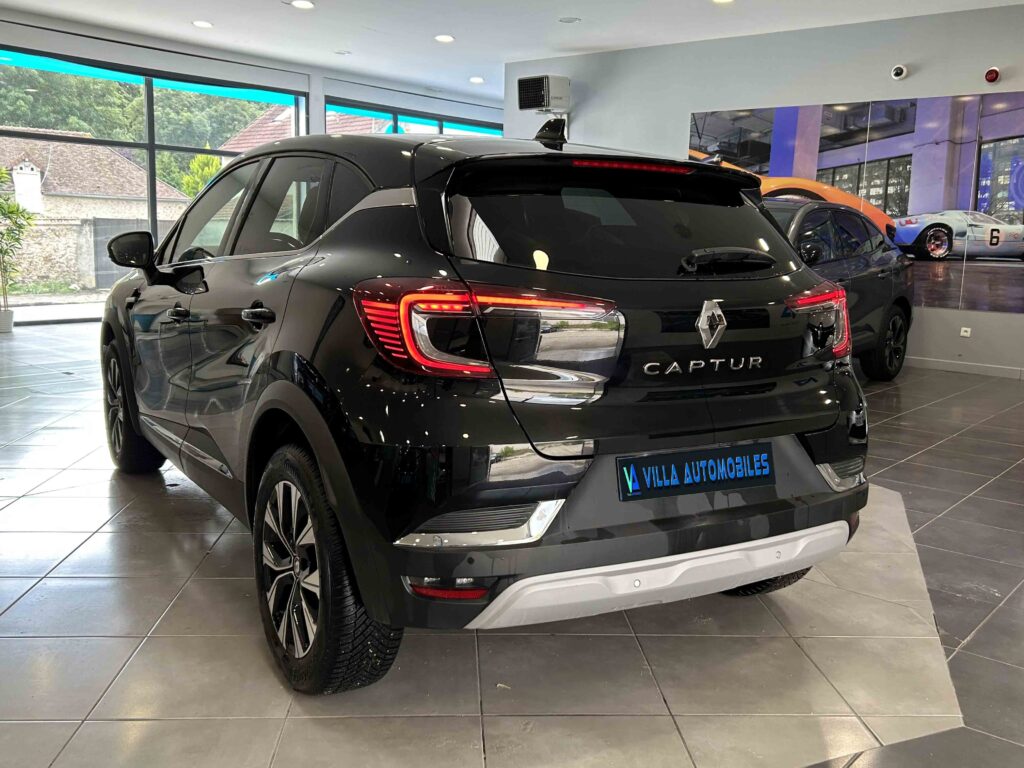 2024 RENAULT CAPTUR plein