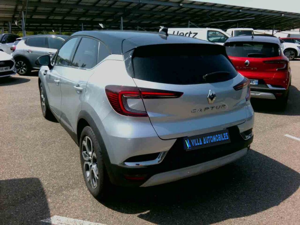 2024 RENAULT CAPTUR plein