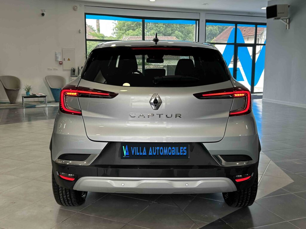 2024 RENAULT CAPTUR plein