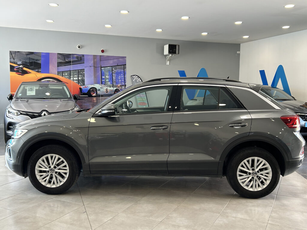 2023 VOLKSWAGEN T-ROC plein