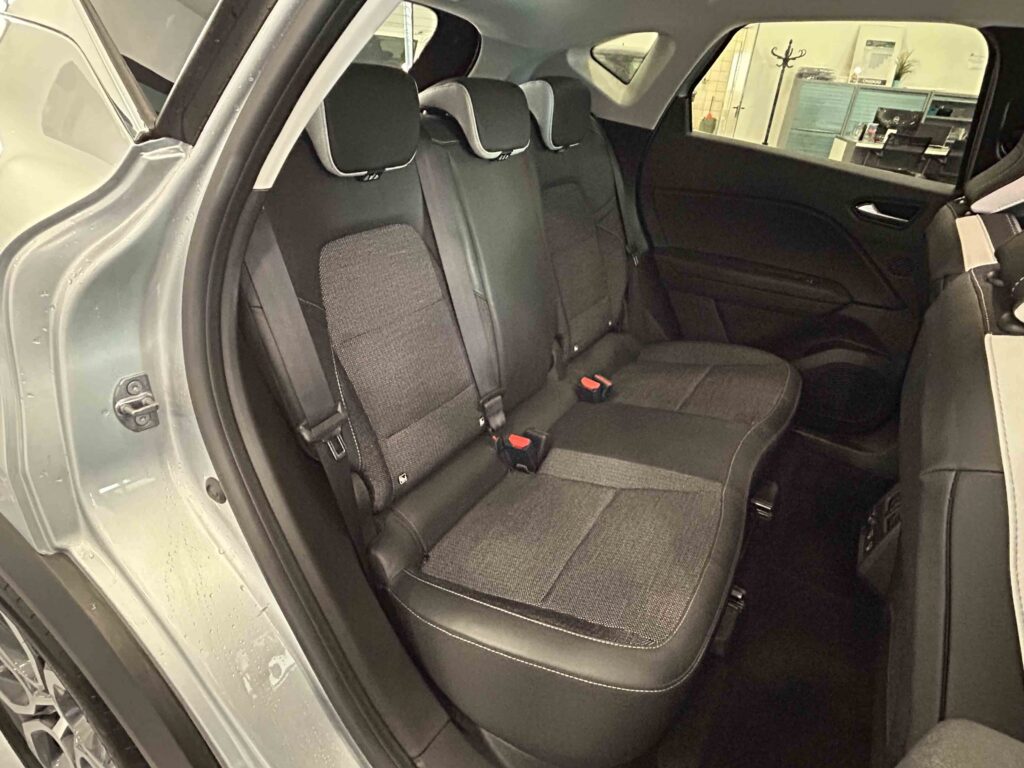 2024 RENAULT CAPTUR plein