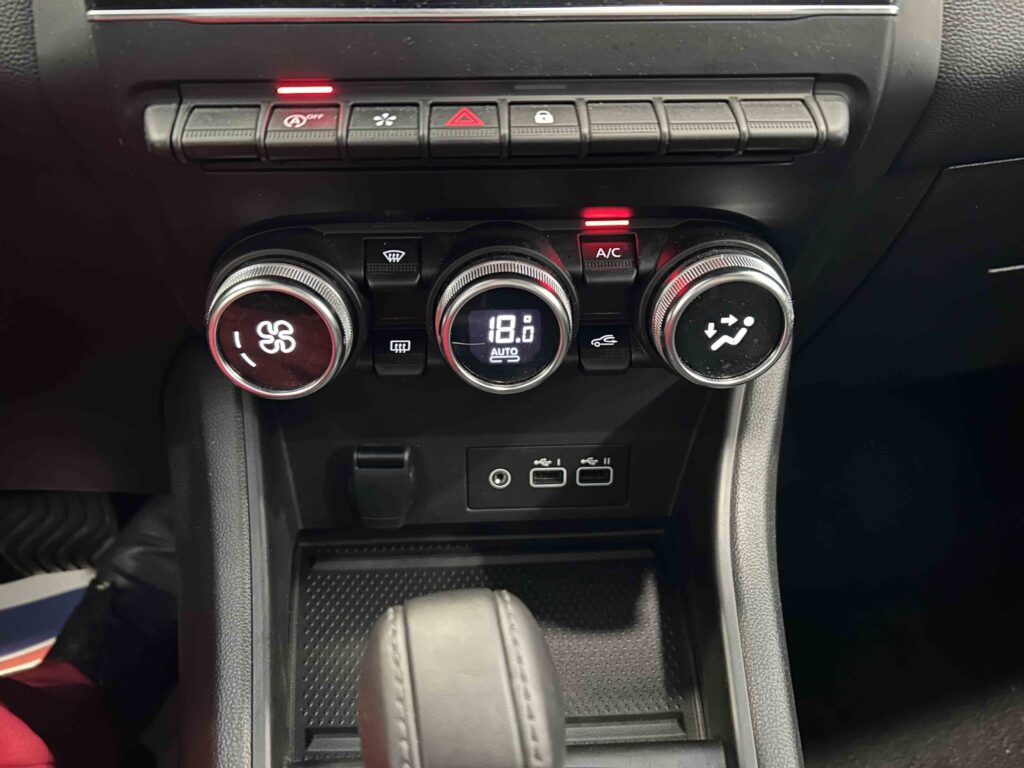 2024 RENAULT CAPTUR plein