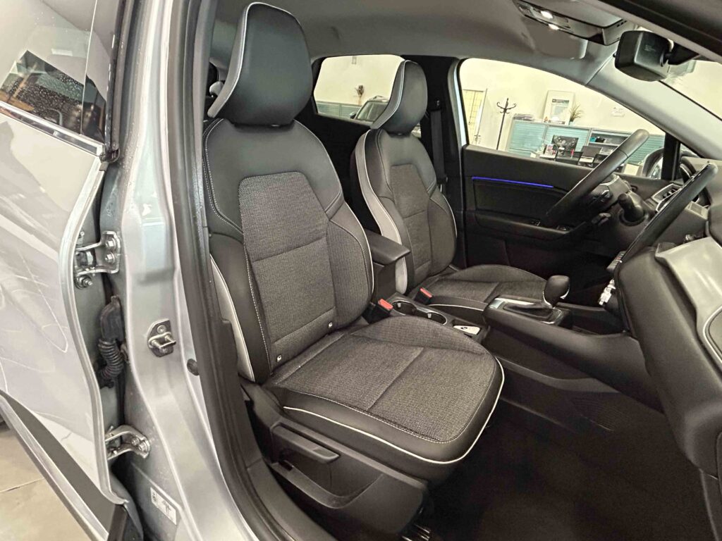 2024 RENAULT CAPTUR plein