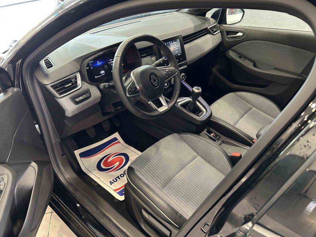 2024 RENAULT CLIO V plein