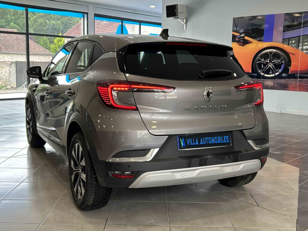 2024 RENAULT CAPTUR plein