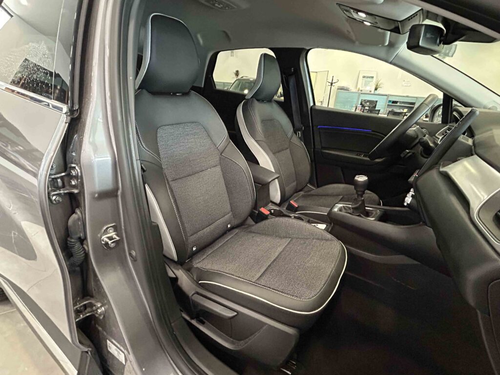 2024 RENAULT CAPTUR plein