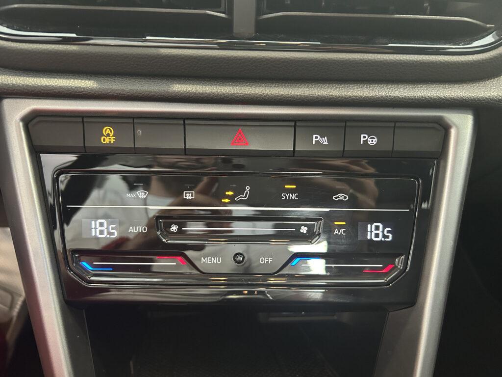 2023 VOLKSWAGEN T-ROC plein