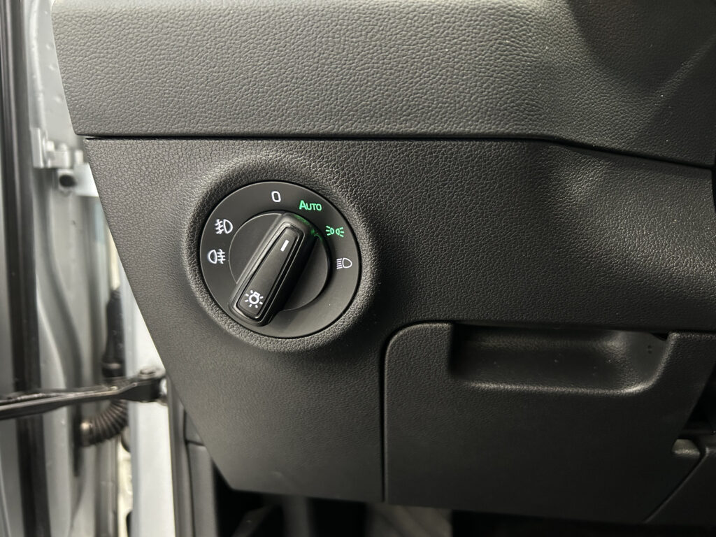 2023 SKODA KAROQ plein
