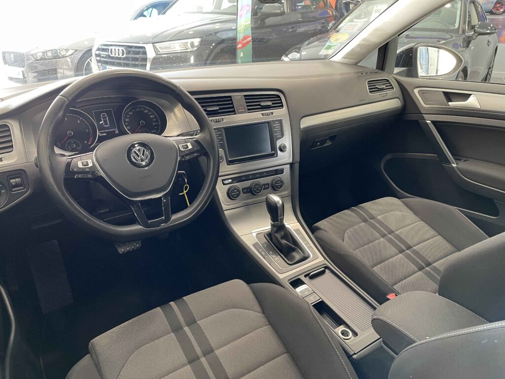 2016 VOLKSWAGEN GOLF BUSINESS plein