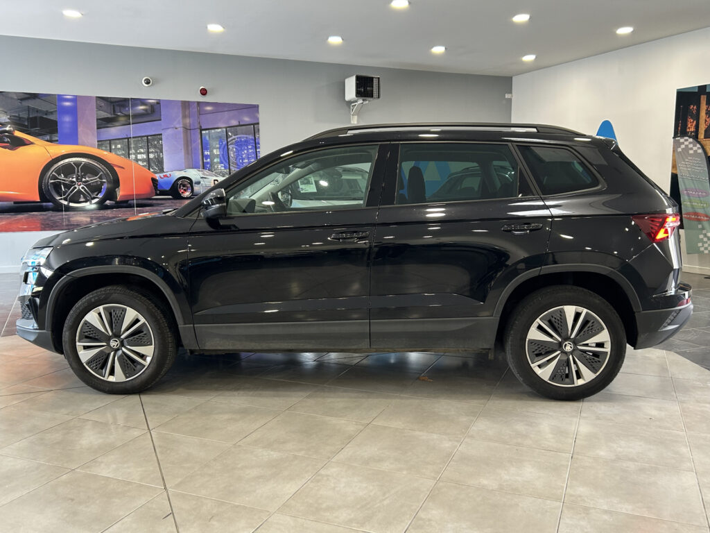 2023 SKODA KAROQ plein