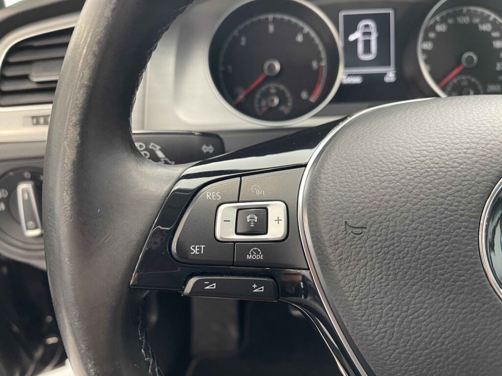 2016 VOLKSWAGEN GOLF BUSINESS plein