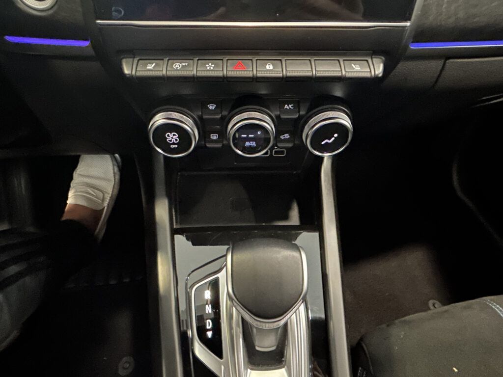 2024 RENAULT ARKANA plein