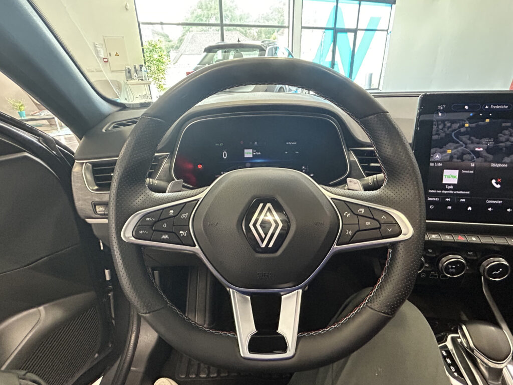 2024 RENAULT ARKANA plein