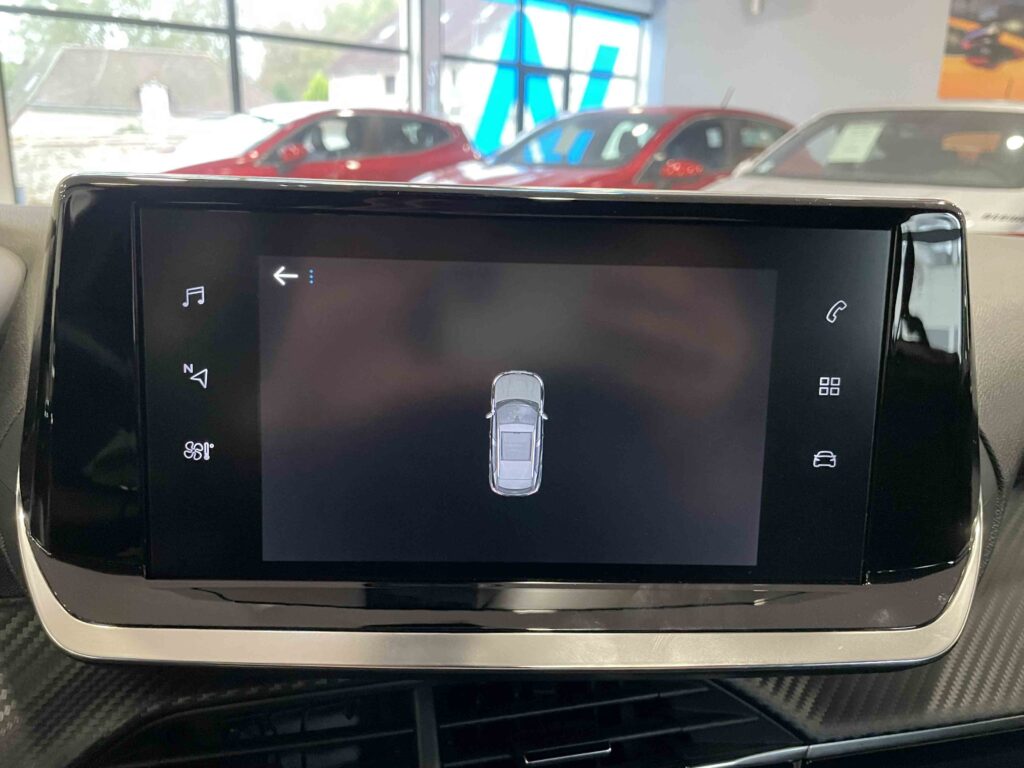 2021 PEUGEOT 2008 plein