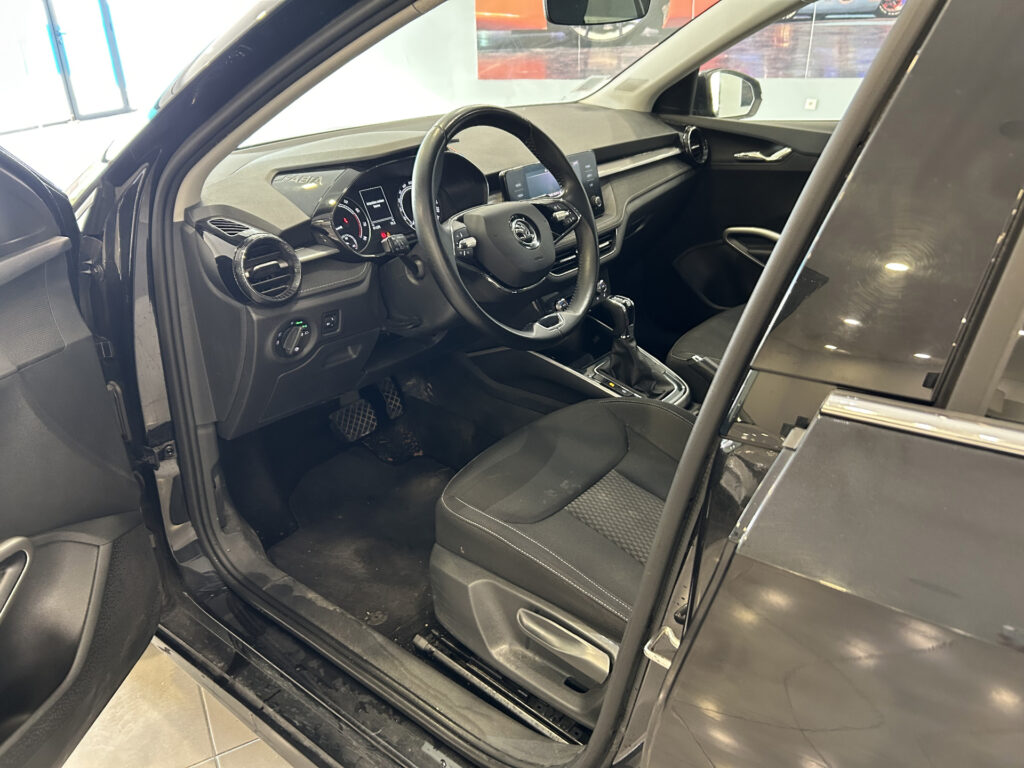 2023 SKODA FABIA plein